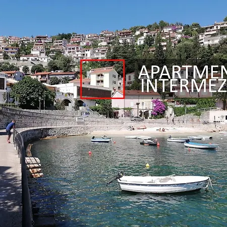 Lucille In Center Of