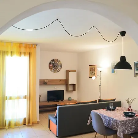 Lucille In Center Of Apartment